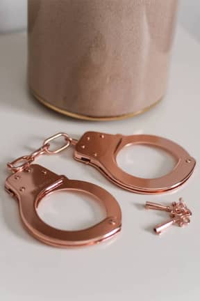 Julshopping Metal Handcuffs Rose Gold