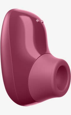 Alla Womanizer - Womanizer Snap - Crushed Berry - Kontaktlös luftstimulans som smeker klitoris utan friktion för snabb, pålitlig njutning. Kompakt, tyst och vattentät med flera lägen, mjukt munstycke och enkel rengöring.