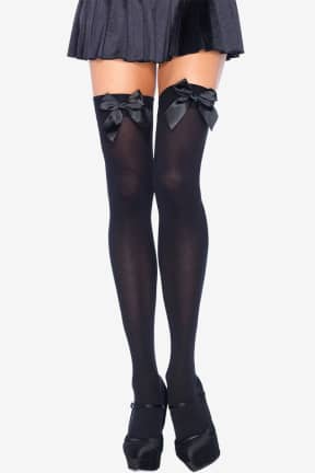Sexiga Underkläder Leg Avenue - Nylon Thigh Highs with Bow - Mjukt, heltäckande nylon som smeker benet med en snyggt slät, opak finish. Satinrosetter sätter pricken över i för en lekfull look som känns lyxig.