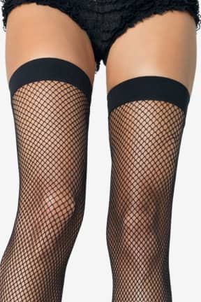Sexleksaker Rea Leg Avenue - Nylon Fishnet Thigh Highs - Klassiskt svarta nät som kittlar huden och lyfter varje outfit på sekunder. One size i mjuk nylon med bred toppkant som sitter skönt hela kvällen.