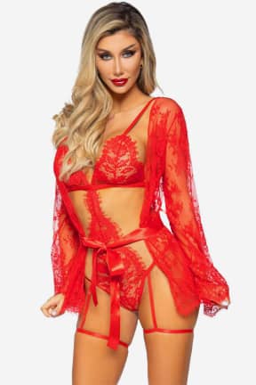 Sexiga Underkläder Leg Avenue - Garter Teddy with String Back and Robe Red - Skir röd spets som smiter åt rätt och väcker mod, med justerbara band och strumpeband. Matchande kort morgonrock med knyt gör looken lekfull, även separat.