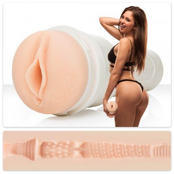https://www.mshop.se/media/product/299/riley-reid-utopia-3fc.jpg