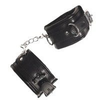 Anklecuffs and short chain