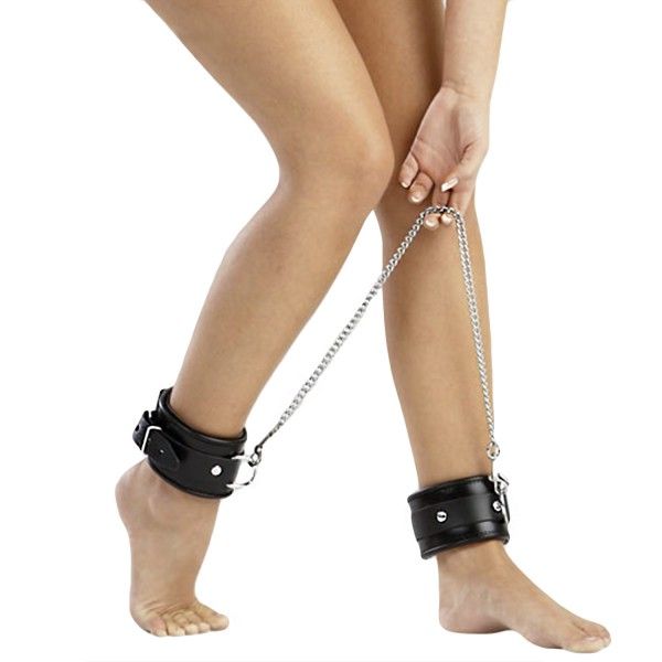 https://www.mshop.se/media/product/a88/leather-and-ancle-cuffs-b33.jpg