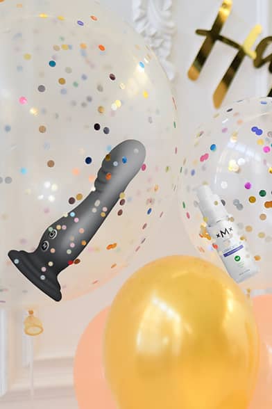Gratis vattenbaserat glidmedel vid köp av en Dildo över 399 kr.
